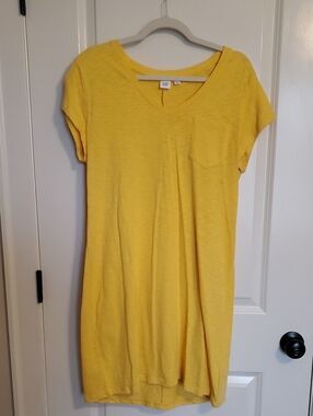 🟠 GAP Women's Yellow V-Neck Tshirt Dress NWOT